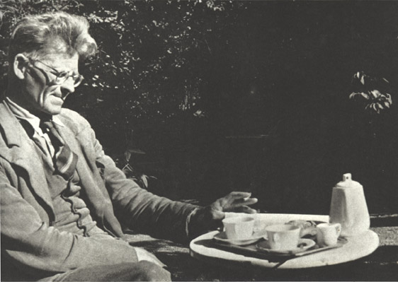 1945. suvel Rootsis Kummelnäsis.jpg: 1945. suvel Rootsis Kummelnäsis