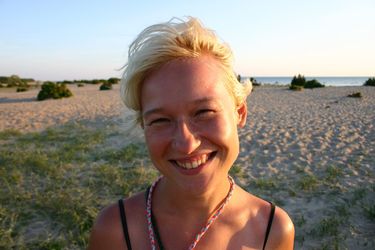 Irja Tähismaa.jpg: Irja, kes paneb ego rahuldamiseks ühte patta nii armastuse siiruse, seksi, rahuldamata liiderlikuse ja avalikud roppused