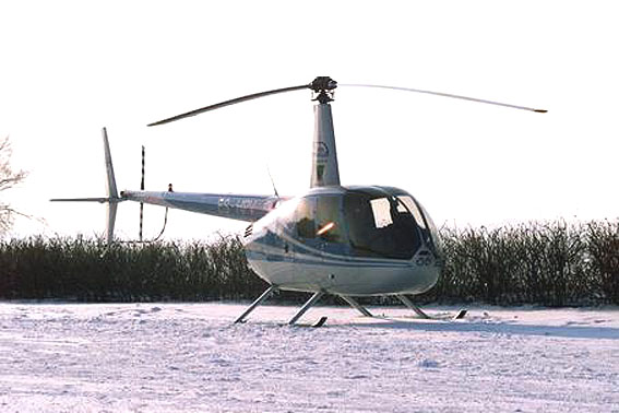Robinson44.jpg: Helikopter "Robinson 44"