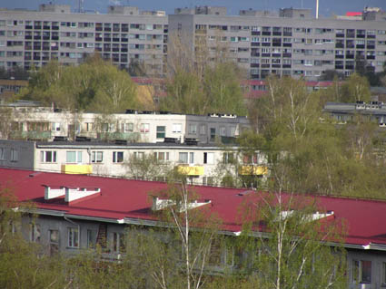 Mustamäe: veidi kollast.jpg: