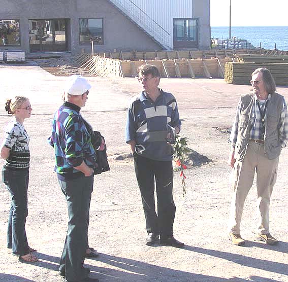 VKM 004.jpg: Kaks neist on muuseumiprojektide vedajad. Ja nagu paistab, sugugi mitte konkurendid.