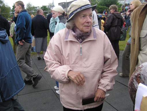 pl029.jpg:
